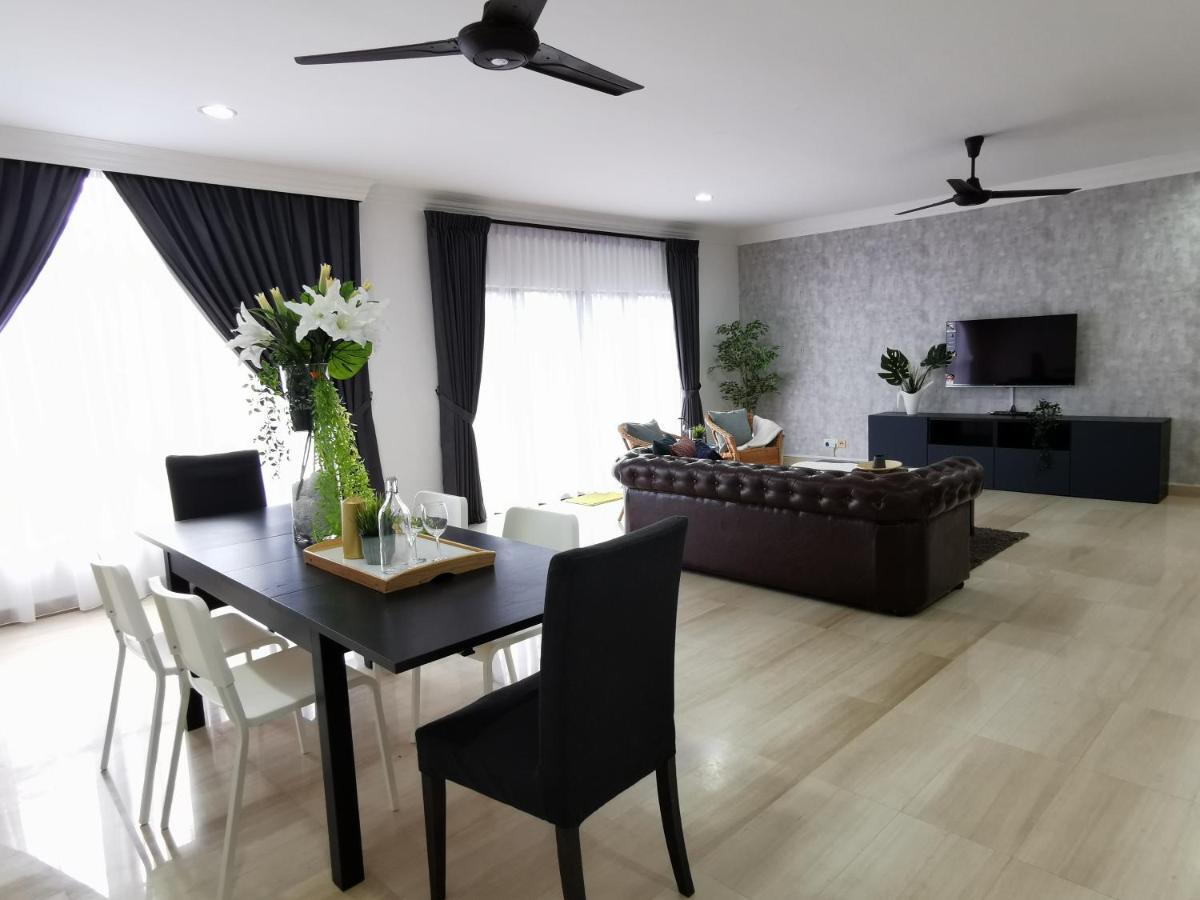 Lse @ Palm Garden Condominium Johor Bahru